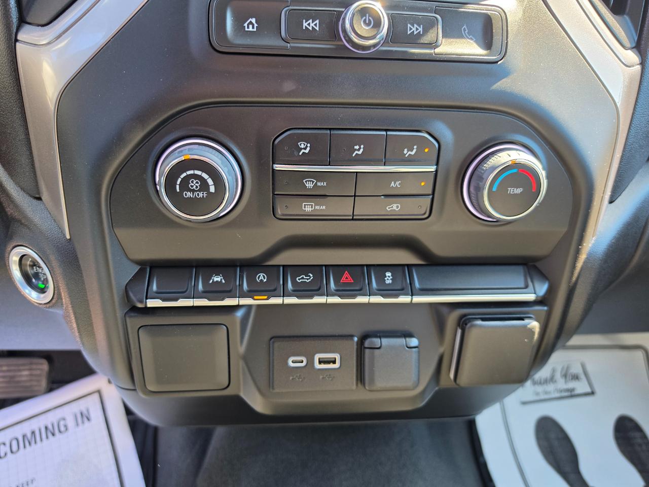 Chevrolet Silverado 1500 4WD Crew Cab 157" Custom 2022