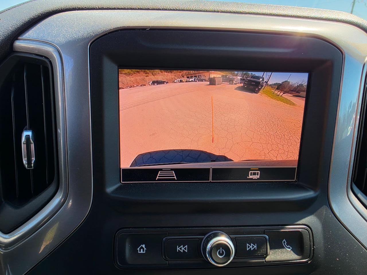 Chevrolet Silverado 1500 4WD Crew Cab 157" Custom 2022