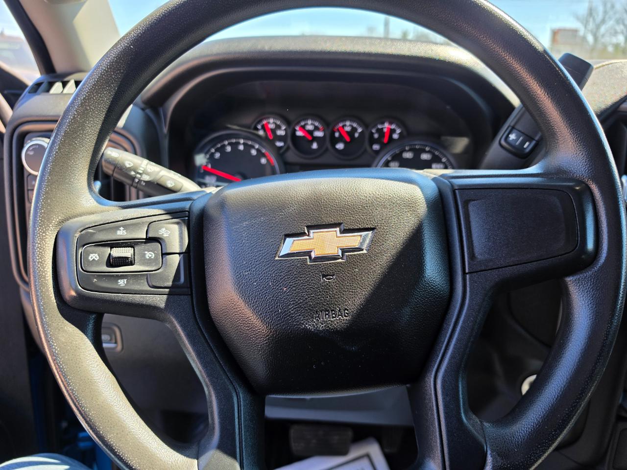 Chevrolet Silverado 1500 4WD Crew Cab 157" Custom 2022