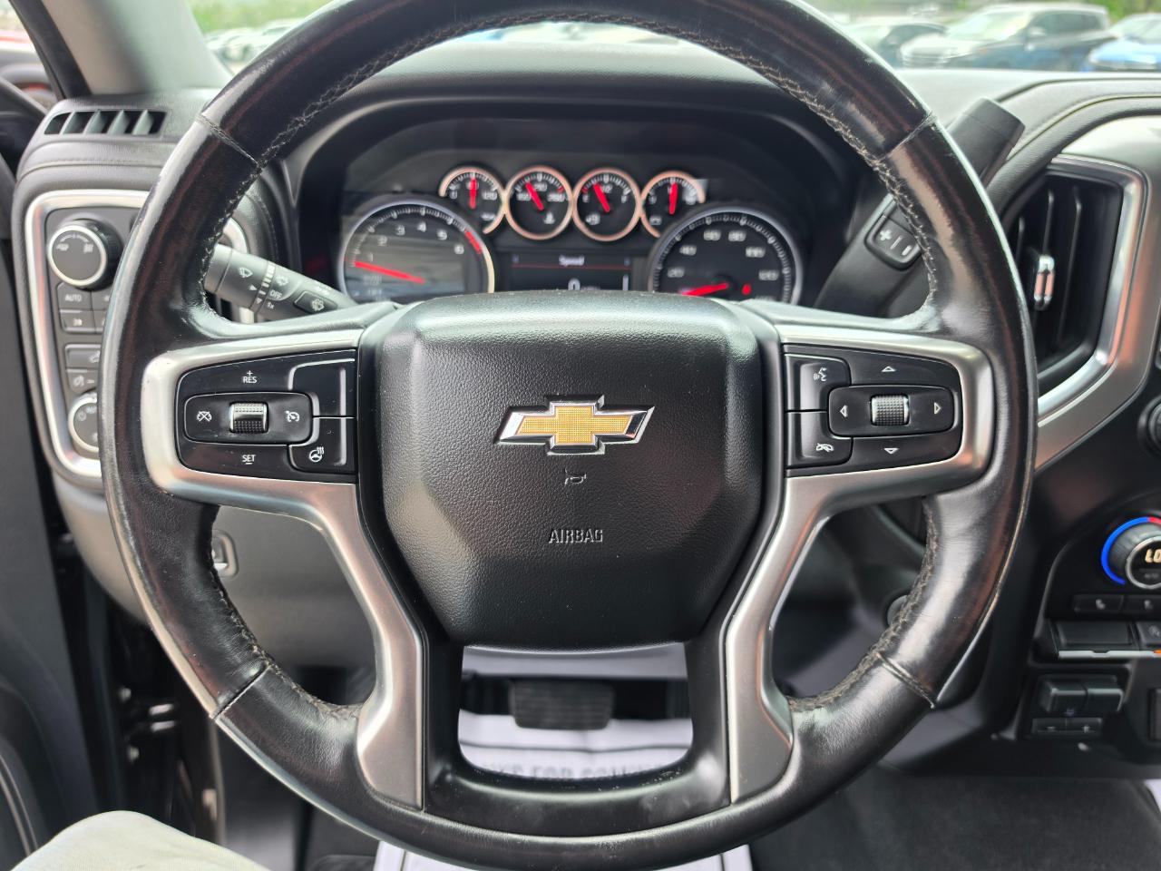 Chevrolet Silverado 1500 4WD Crew Cab 147" LT 2019