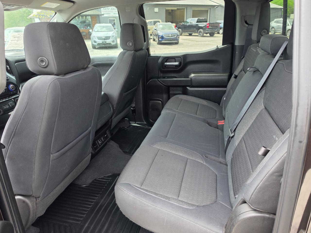 Chevrolet Silverado 1500 4WD Crew Cab 147" LT 2019