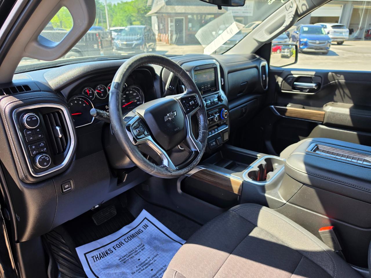 Chevrolet Silverado 1500 4WD Crew Cab 147" LT Trail Boss 2021