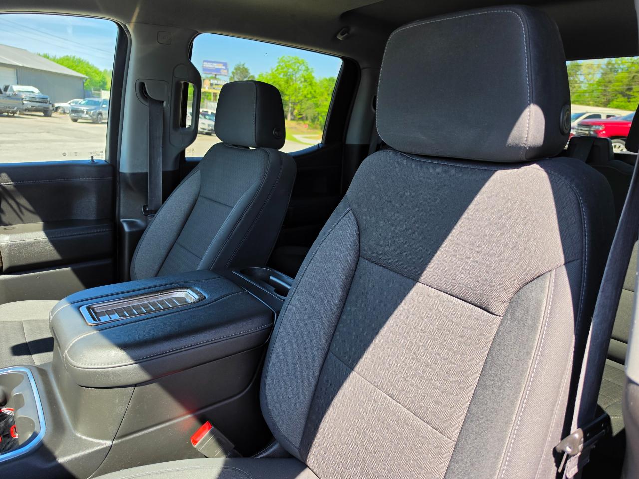 Chevrolet Silverado 1500 4WD Crew Cab 147" LT Trail Boss 2021