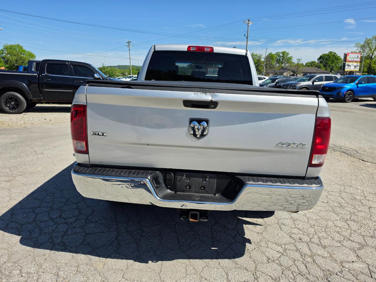 RAM 1500 4WD Quad Cab 140.5" ST 2011
