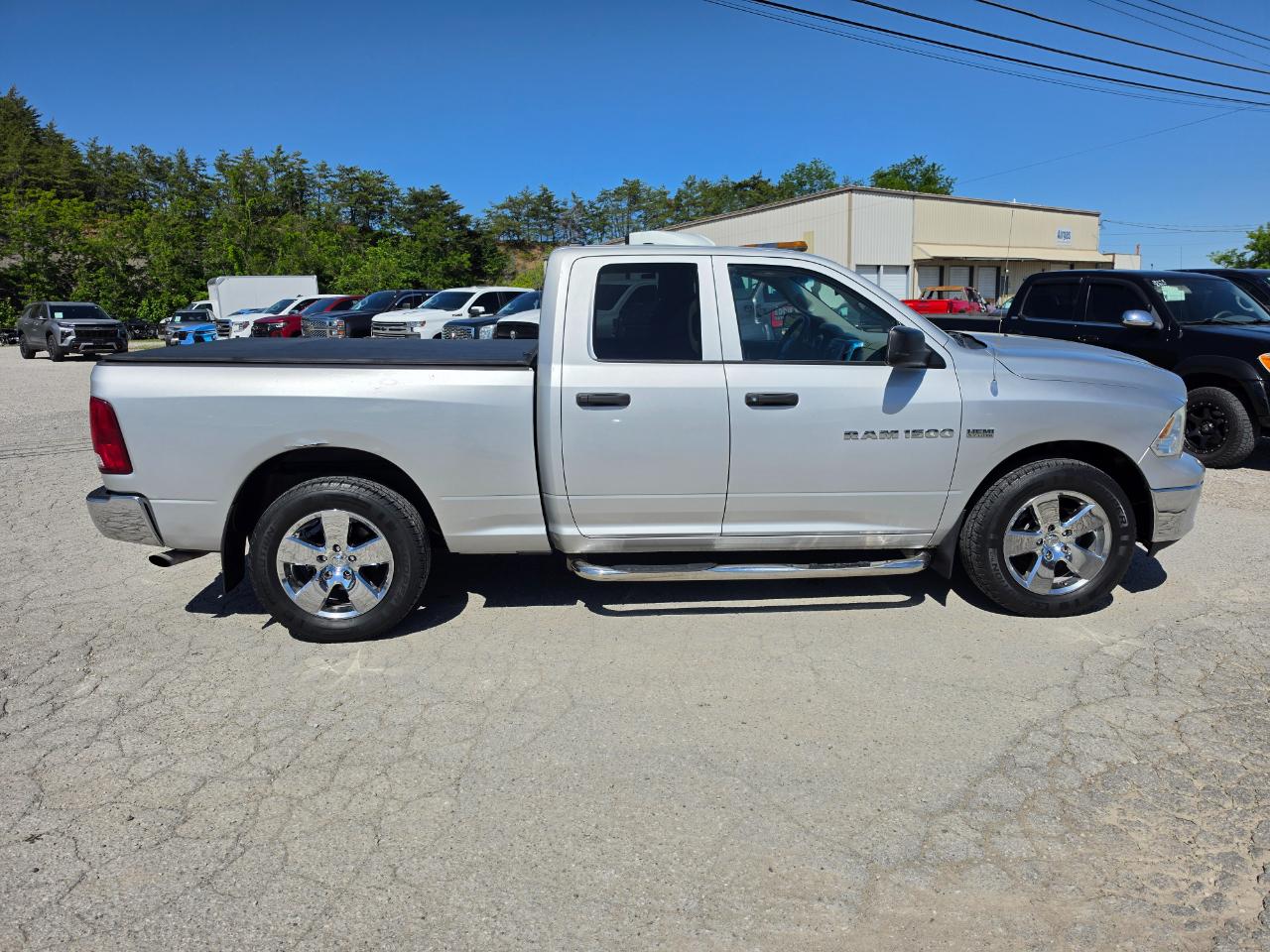 RAM 1500 4WD Quad Cab 140.5" ST 2011