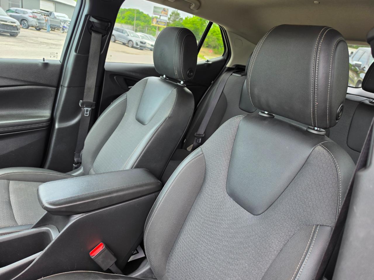 Buick Encore GX FWD 4dr Select 2023