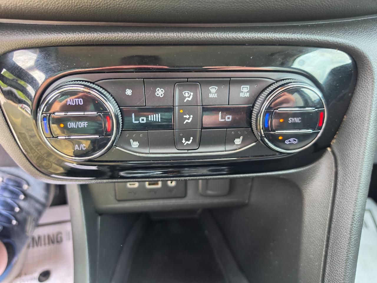 Buick Encore GX FWD 4dr Select 2023