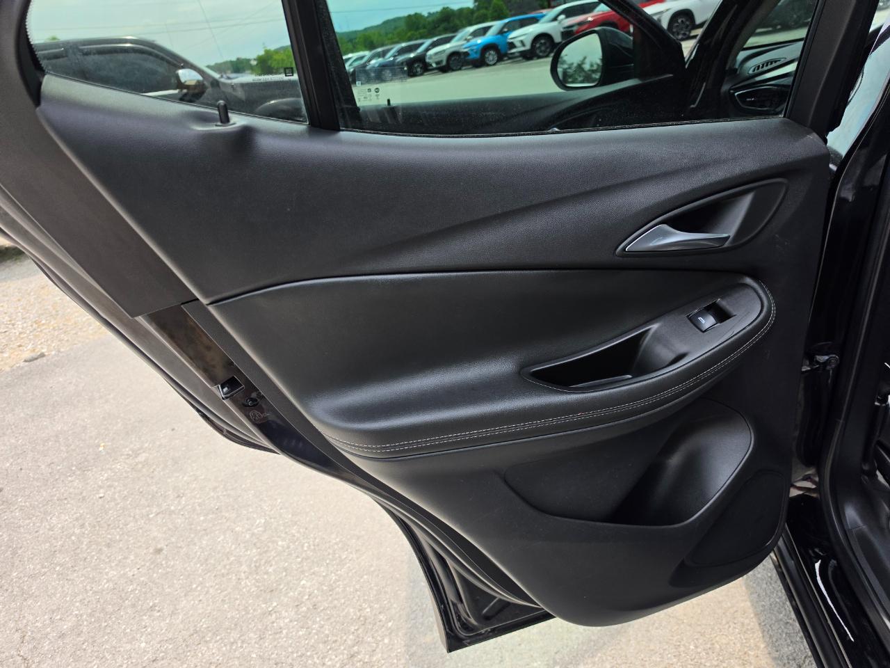 Buick Encore GX FWD 4dr Select 2023