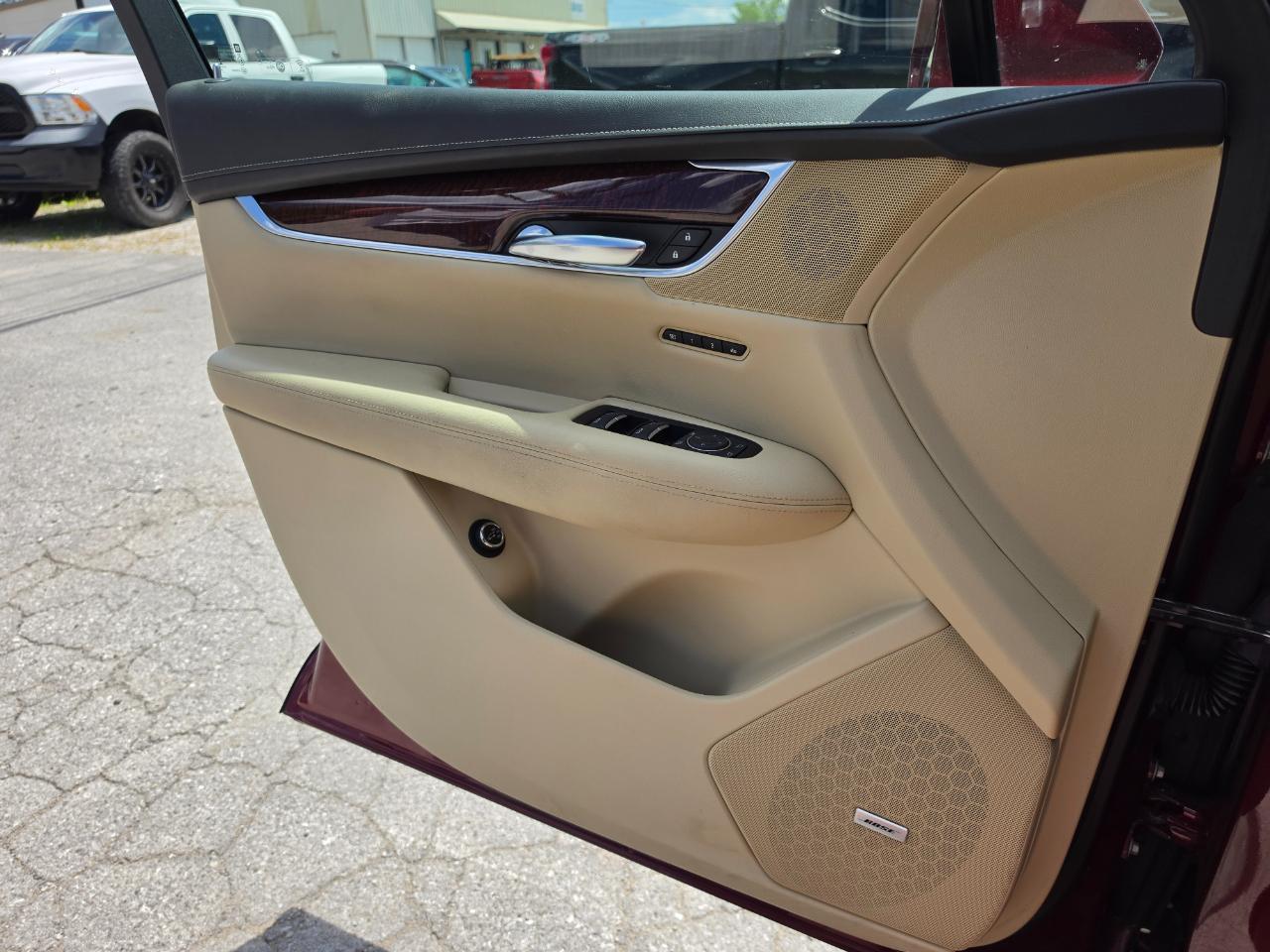 Cadillac XT5 FWD 4dr Luxury 2017