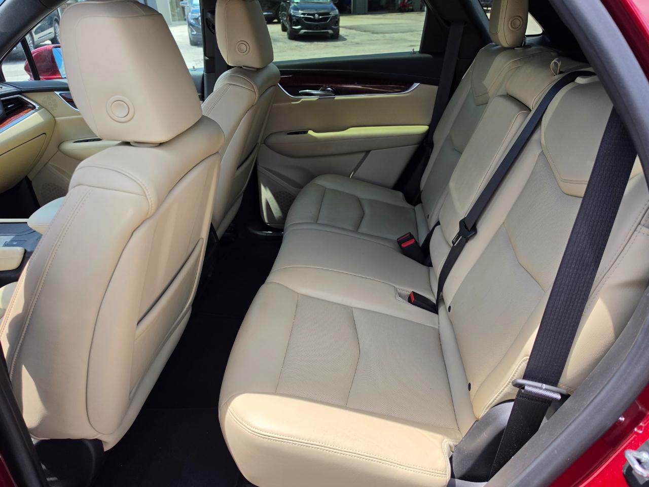 Cadillac XT5 FWD 4dr Luxury 2017