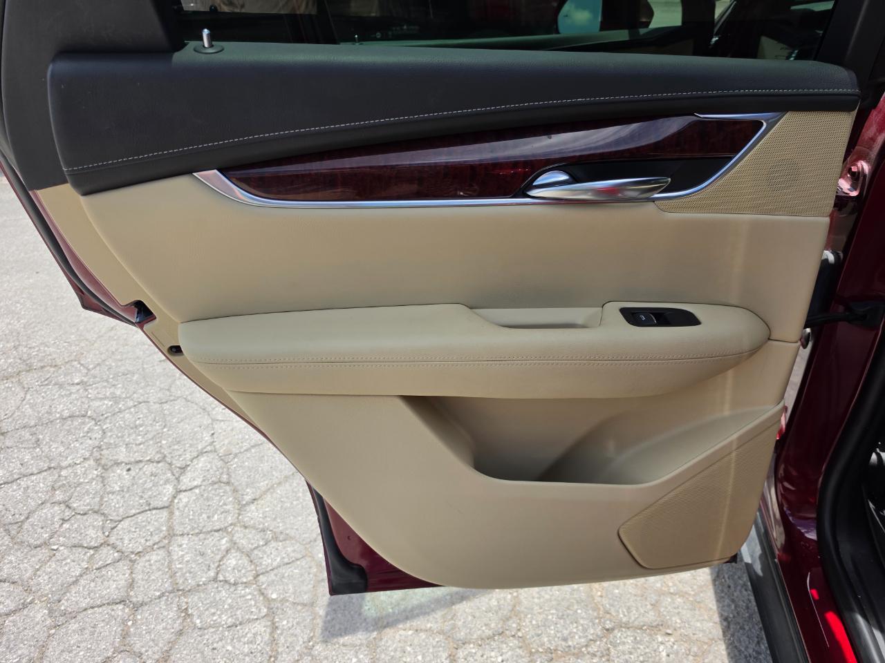 Cadillac XT5 FWD 4dr Luxury 2017