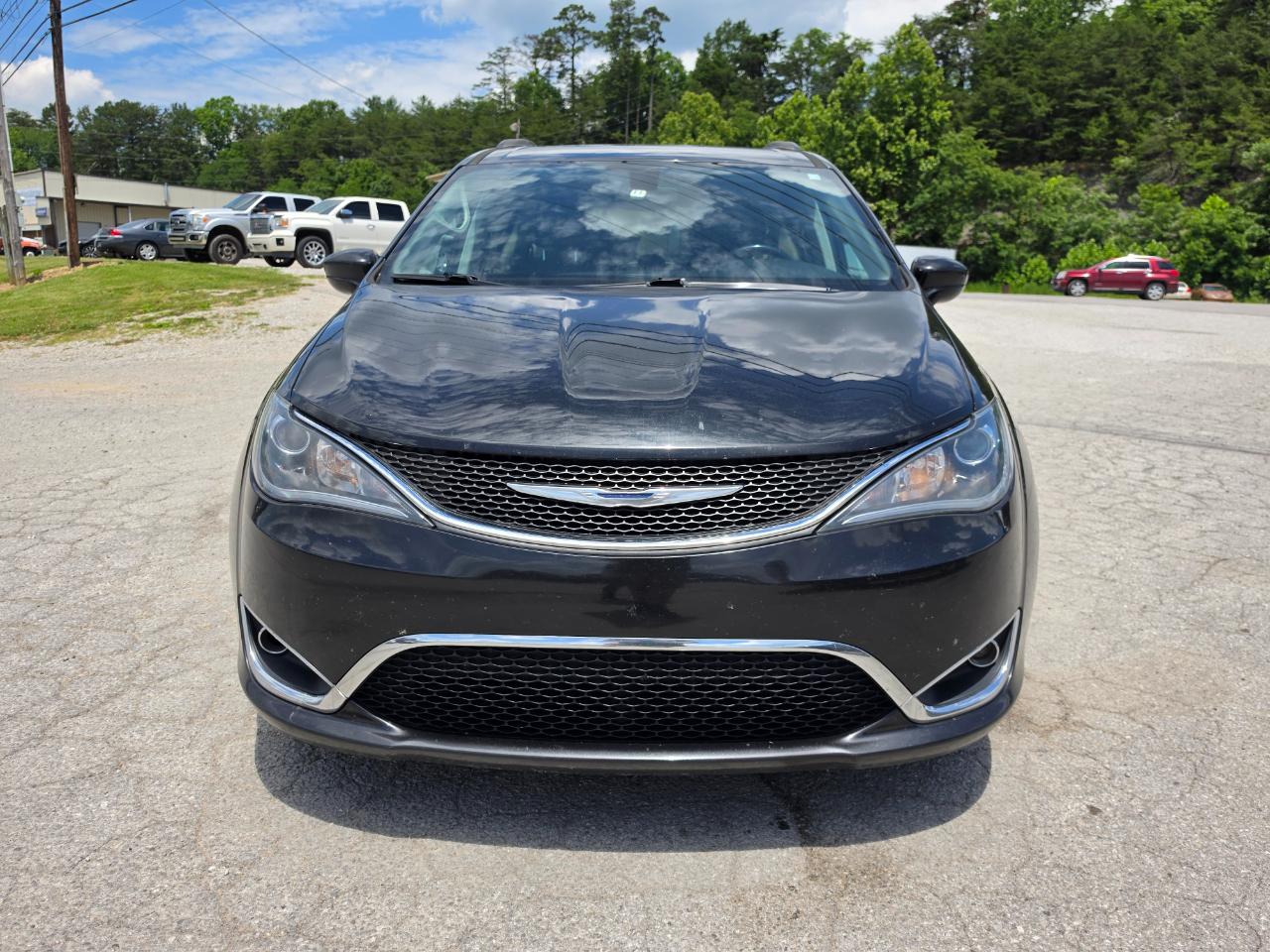 Chrysler Pacifica Touring-L FWD 2017