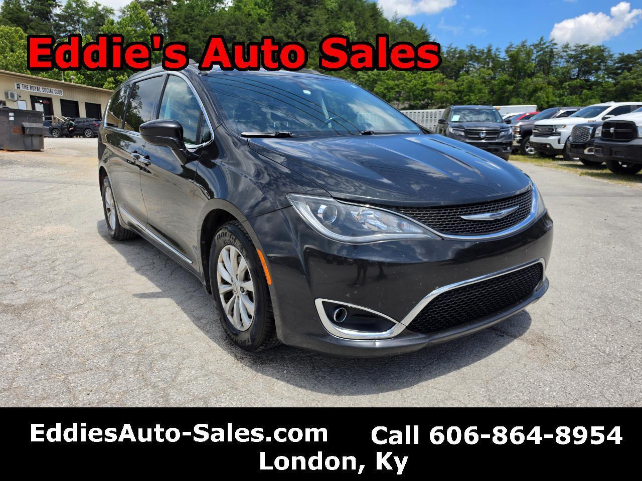 2017 Chrysler Pacifica Touring-L FWD