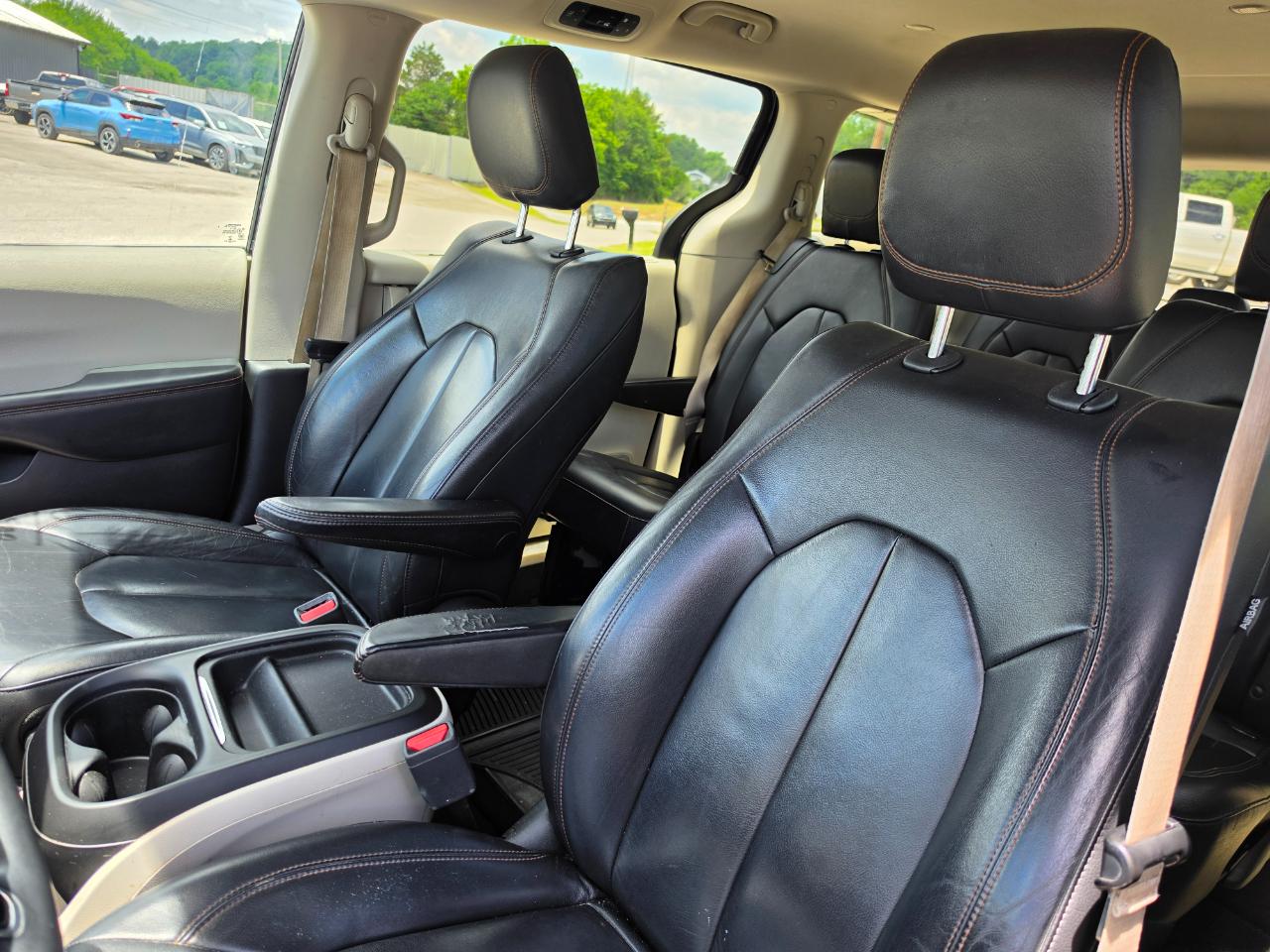 Chrysler Pacifica Touring-L FWD 2017