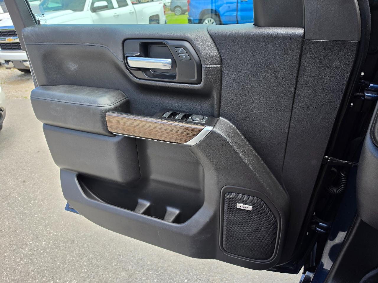 Chevrolet Silverado 1500 4WD Crew Cab 147" RST 2019