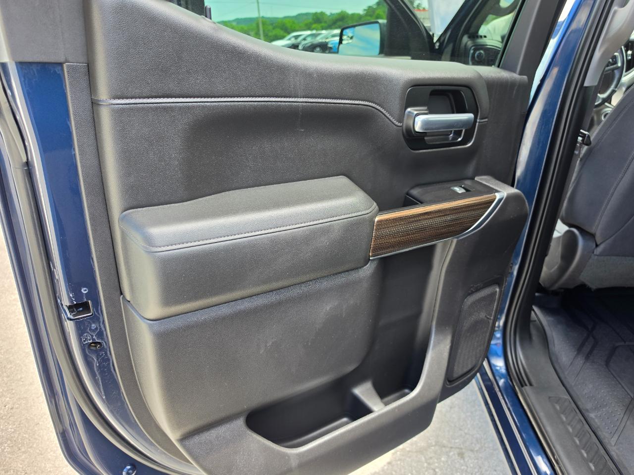 Chevrolet Silverado 1500 4WD Crew Cab 147" RST 2019