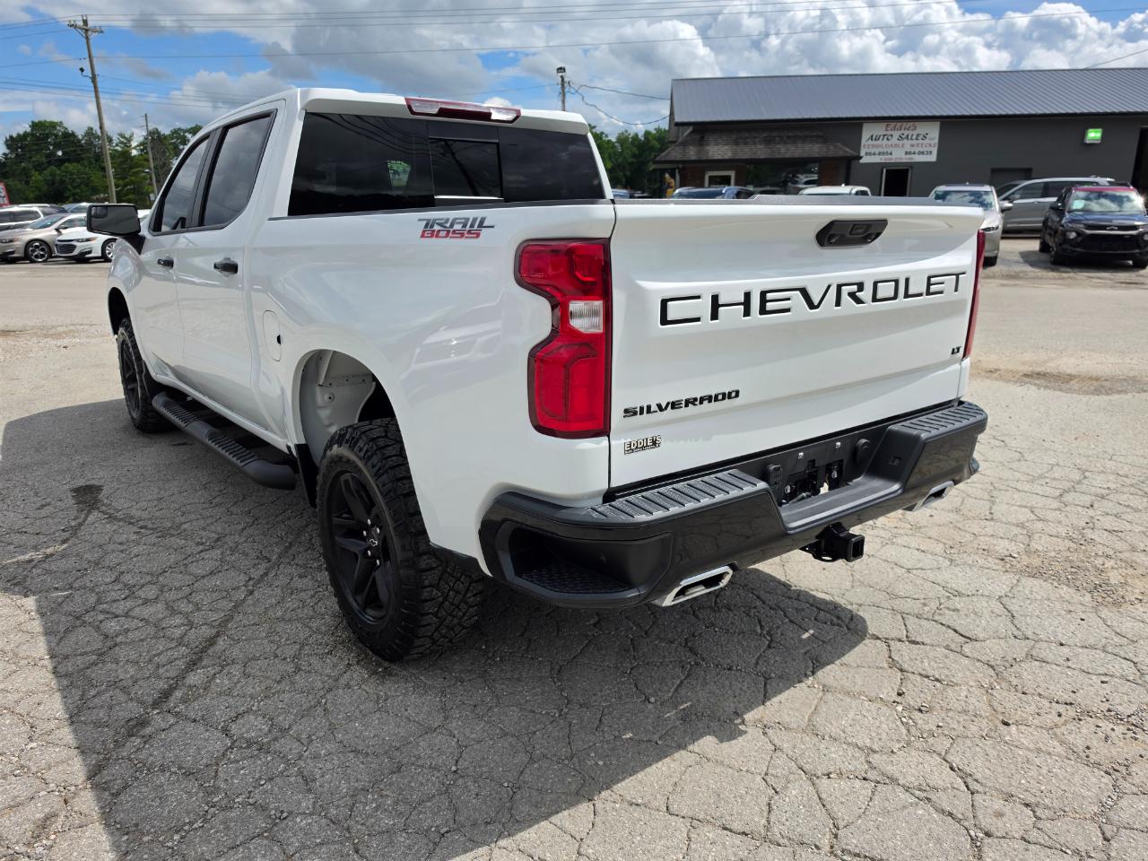 Chevrolet Silverado 1500 4WD Crew Cab 147" LT Trail Boss 2022