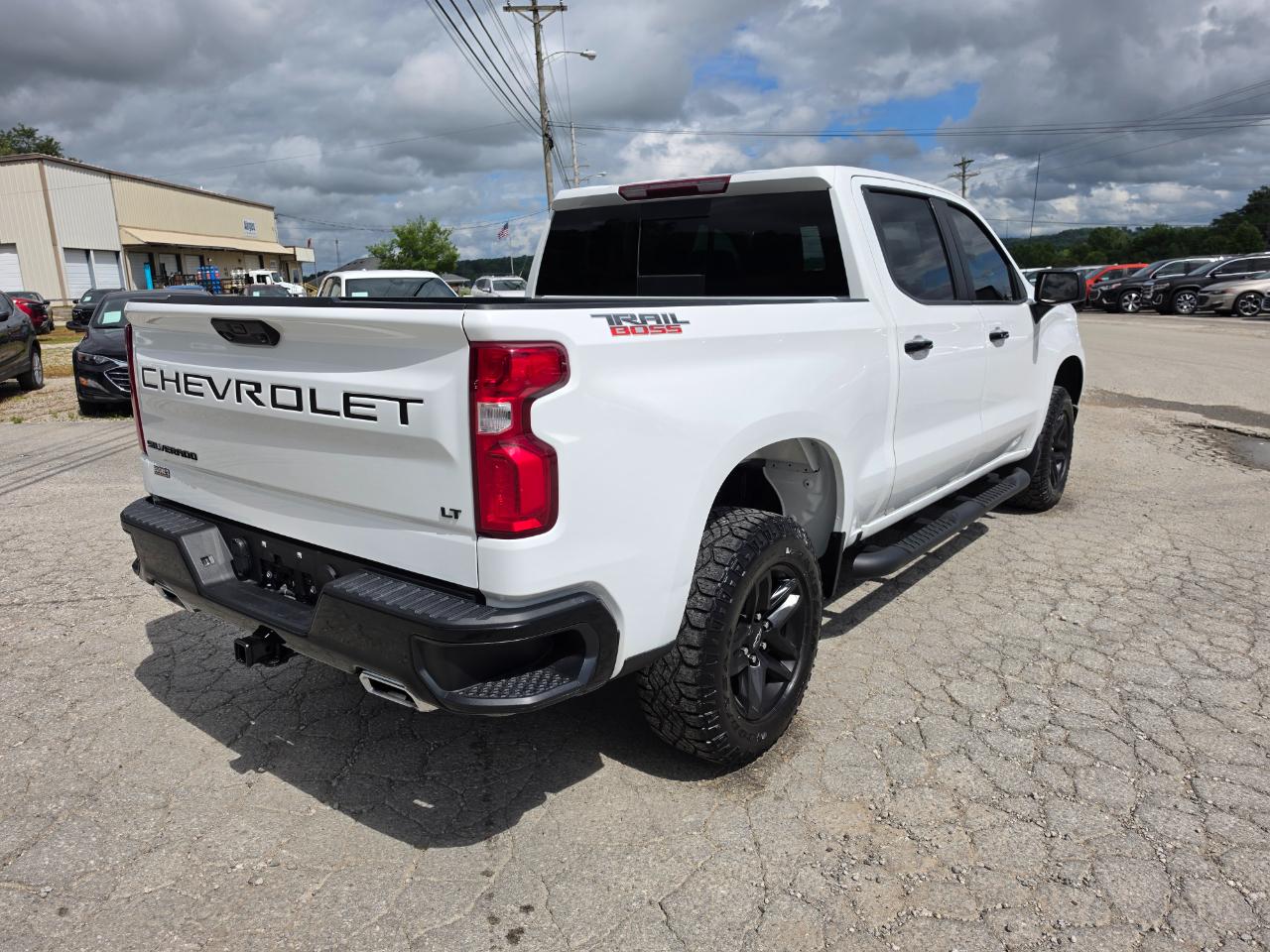 Chevrolet Silverado 1500 4WD Crew Cab 147" LT Trail Boss 2022