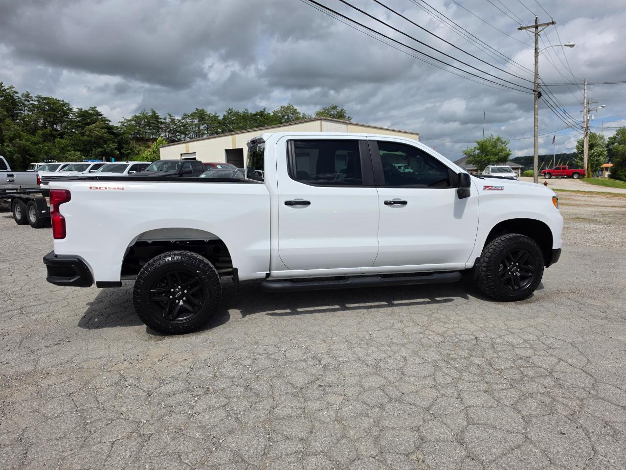 Chevrolet Silverado 1500 4WD Crew Cab 147" LT Trail Boss 2022