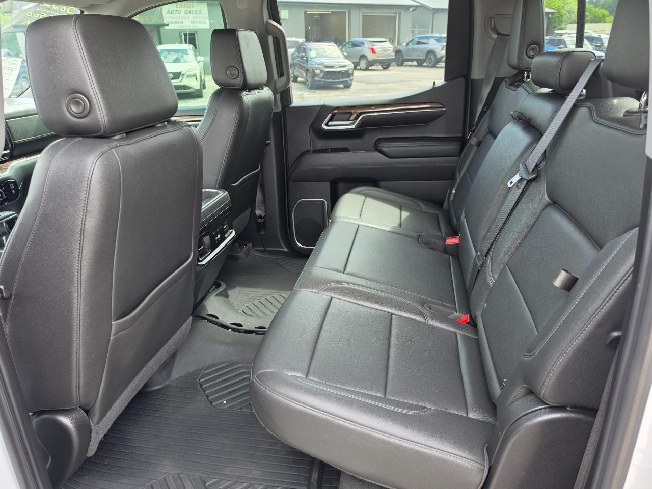 Chevrolet Silverado 1500 4WD Crew Cab 147" LT Trail Boss 2022