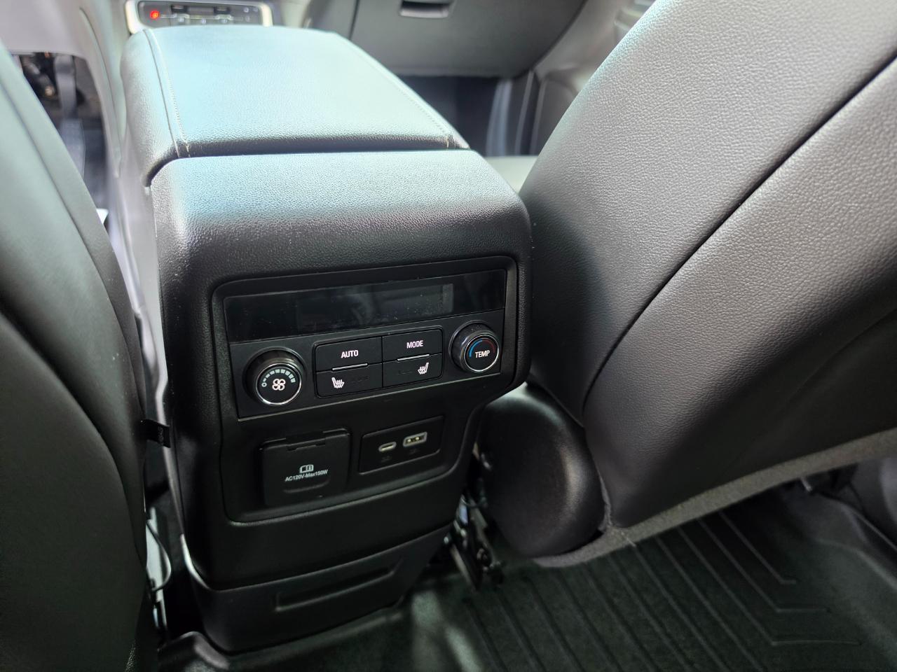 GMC Acadia FWD 4dr SLT 2023