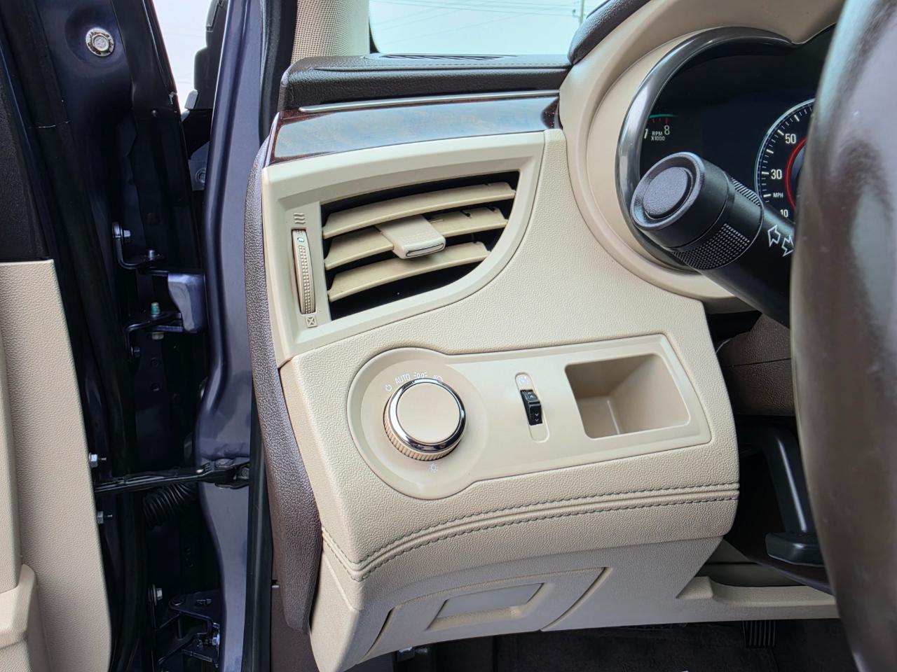 Buick LaCrosse 4dr Sdn Leather FWD 2014