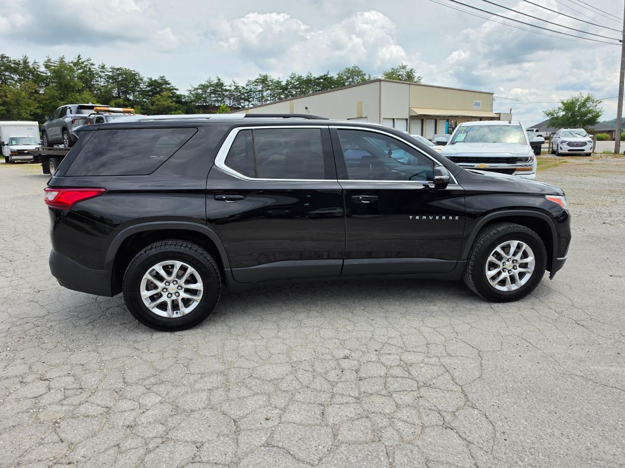 Chevrolet Traverse FWD 4dr LT Cloth w/1LT 2018