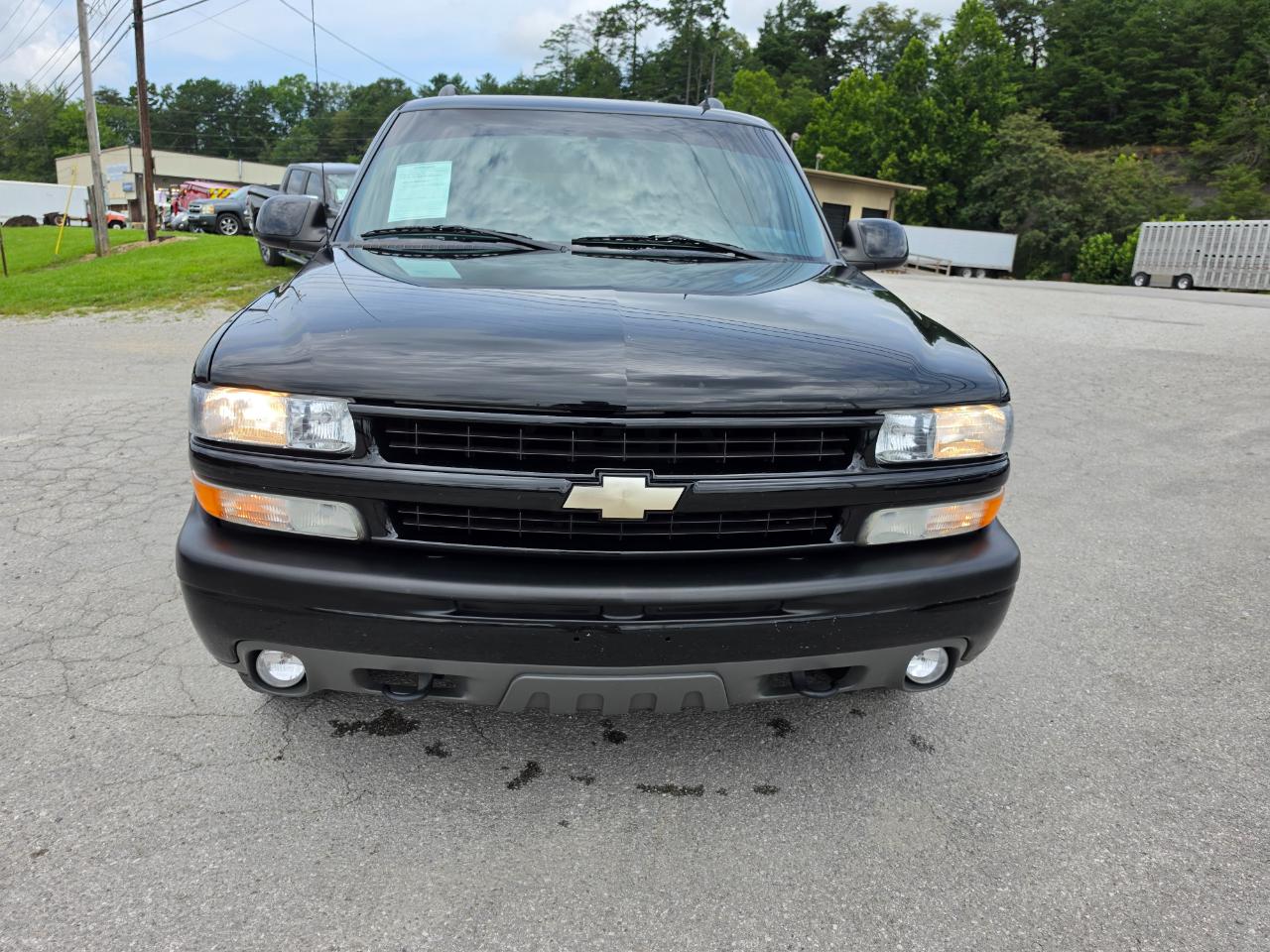 Chevrolet Suburban 4dr 1500 4WD Z71 2002