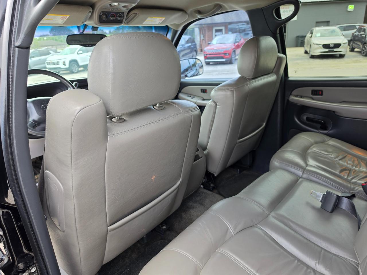 Chevrolet Suburban 4dr 1500 4WD Z71 2002