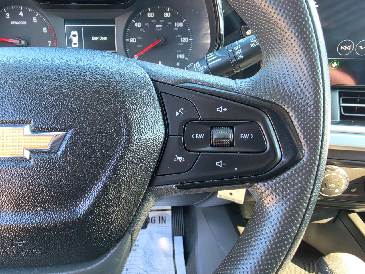 Chevrolet Trax FWD 4dr LS 2025