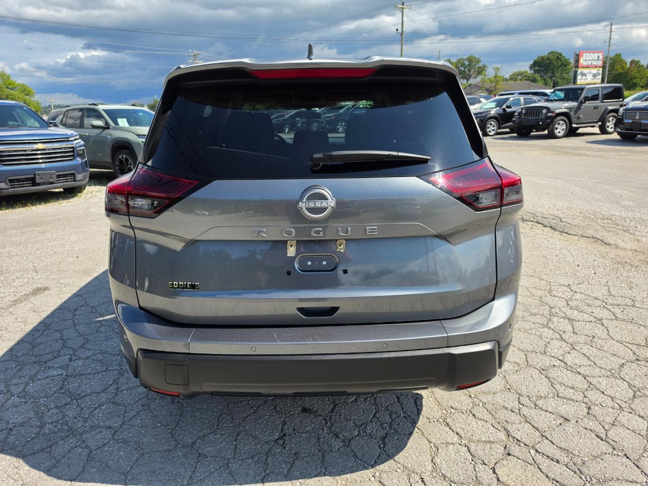 Nissan Rogue FWD SV 2025