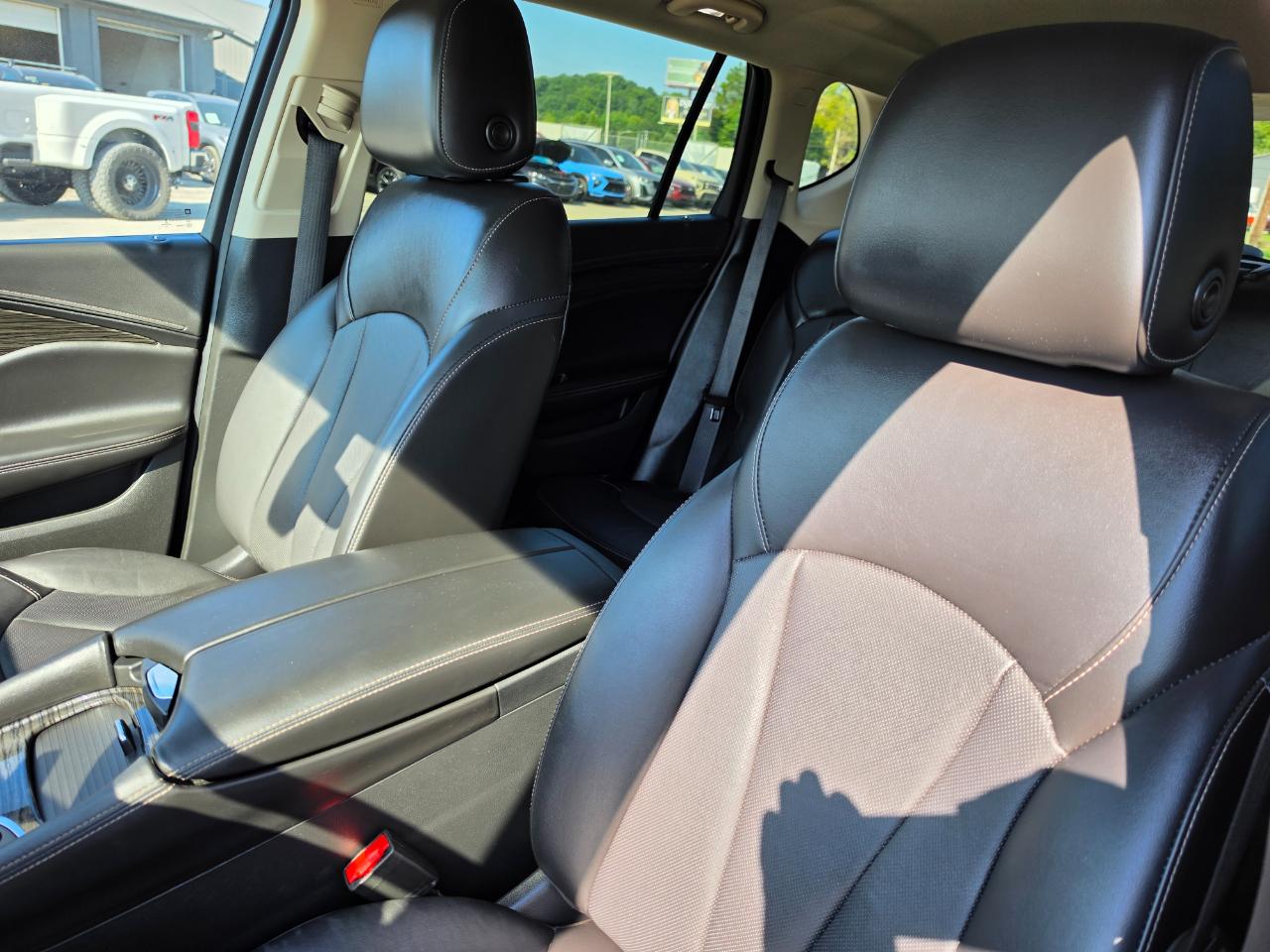 Buick Envision AWD 4dr Essence 2018