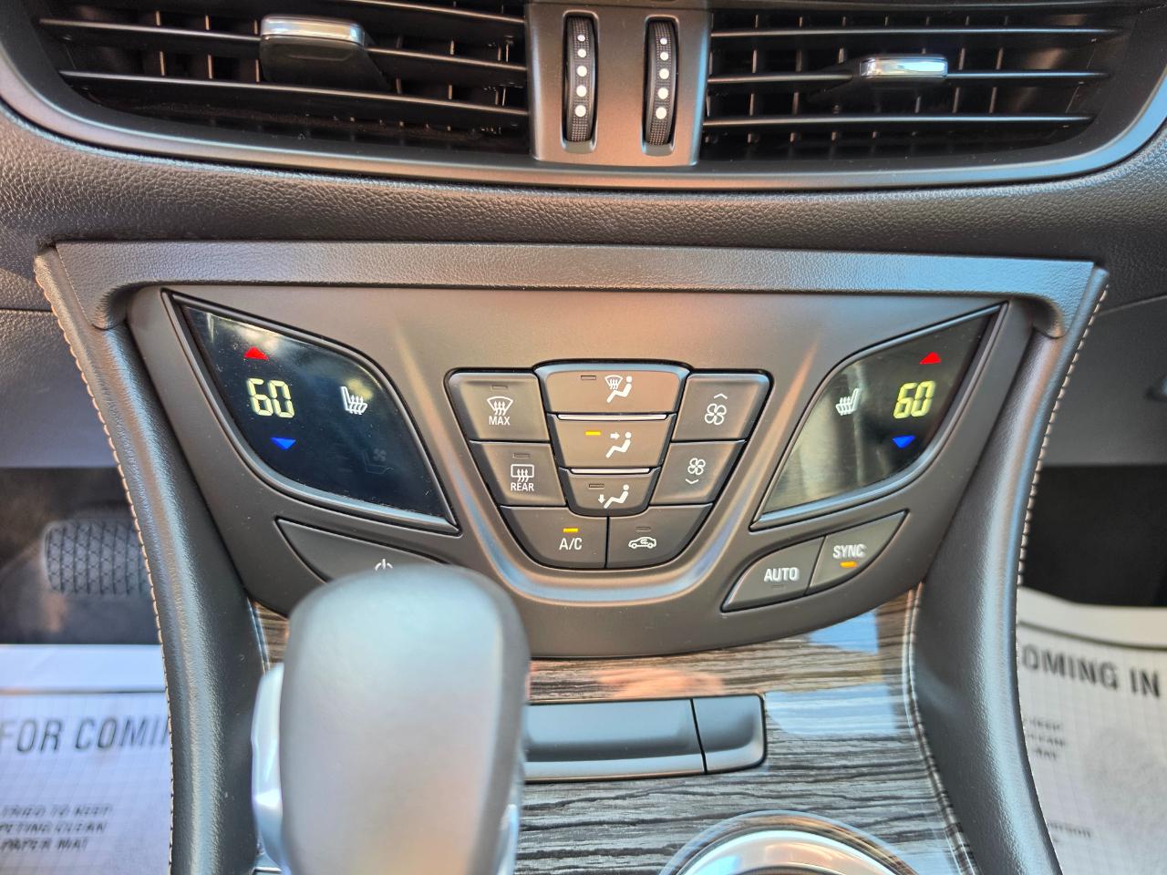 Buick Envision AWD 4dr Essence 2018