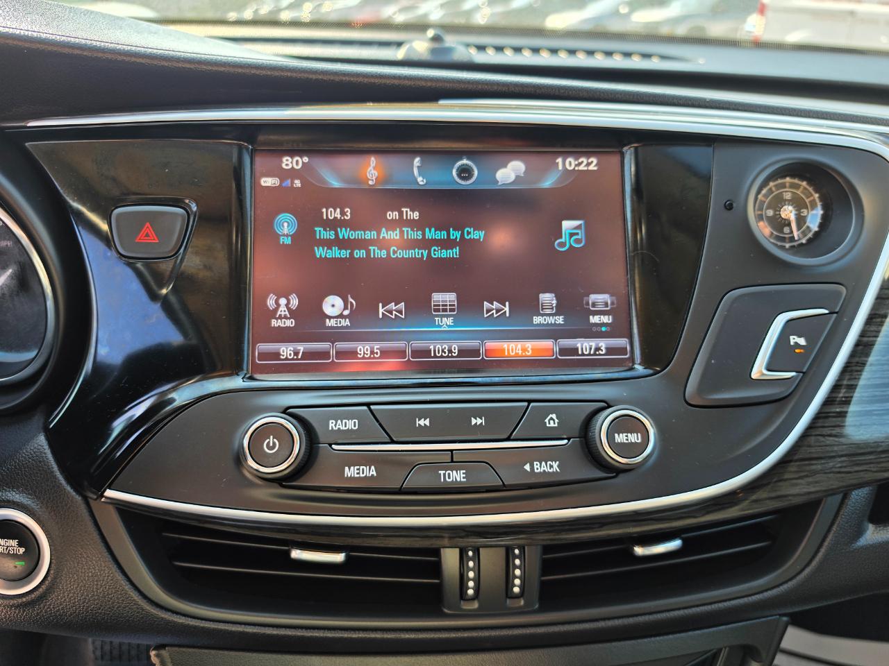 Buick Envision AWD 4dr Essence 2018