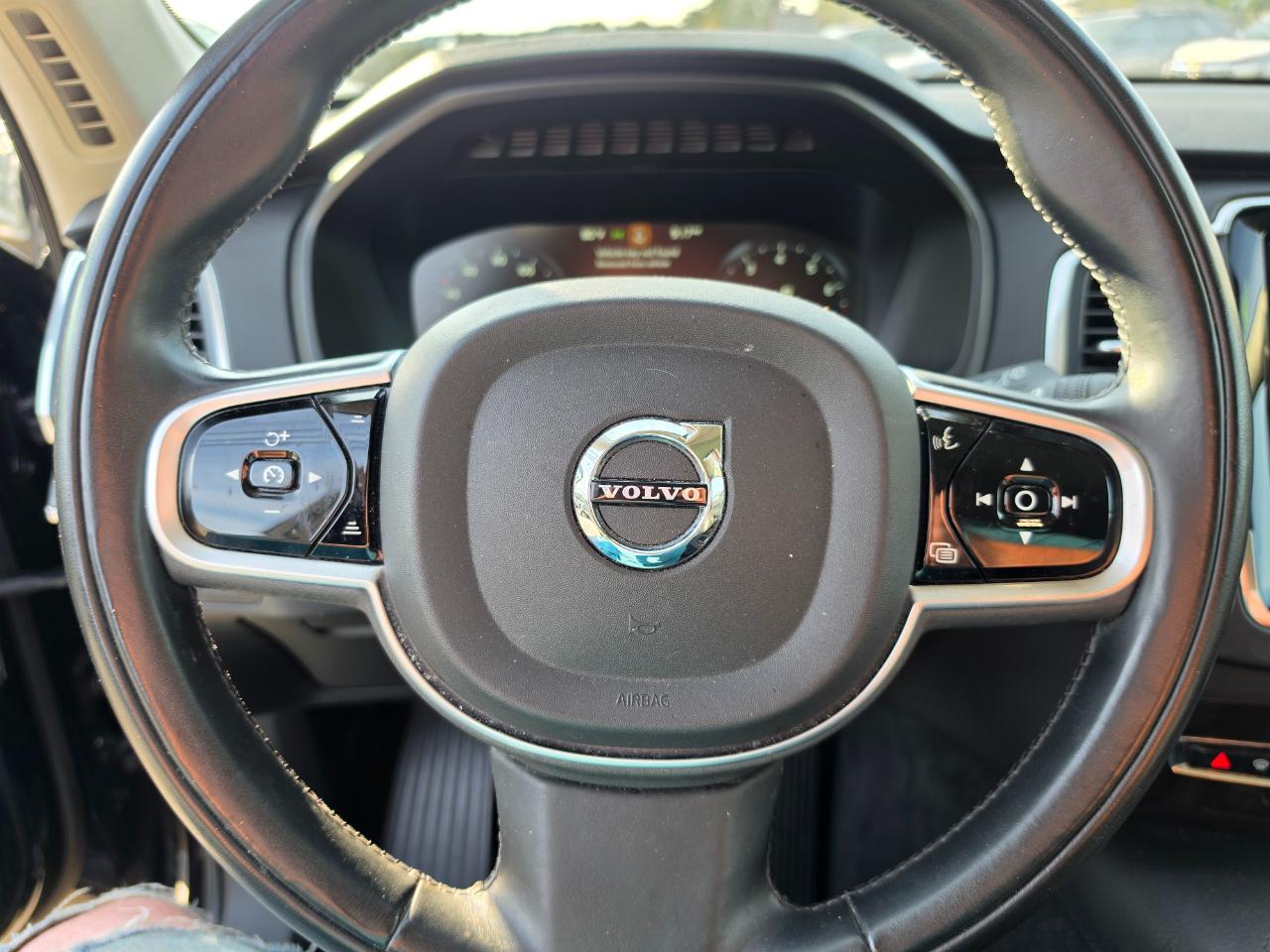 Volvo XC90 T6 AWD Momentum 2019