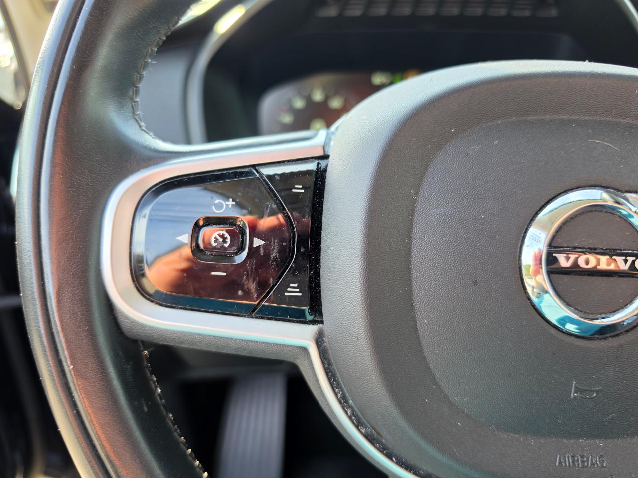 Volvo XC90 T6 AWD Momentum 2019