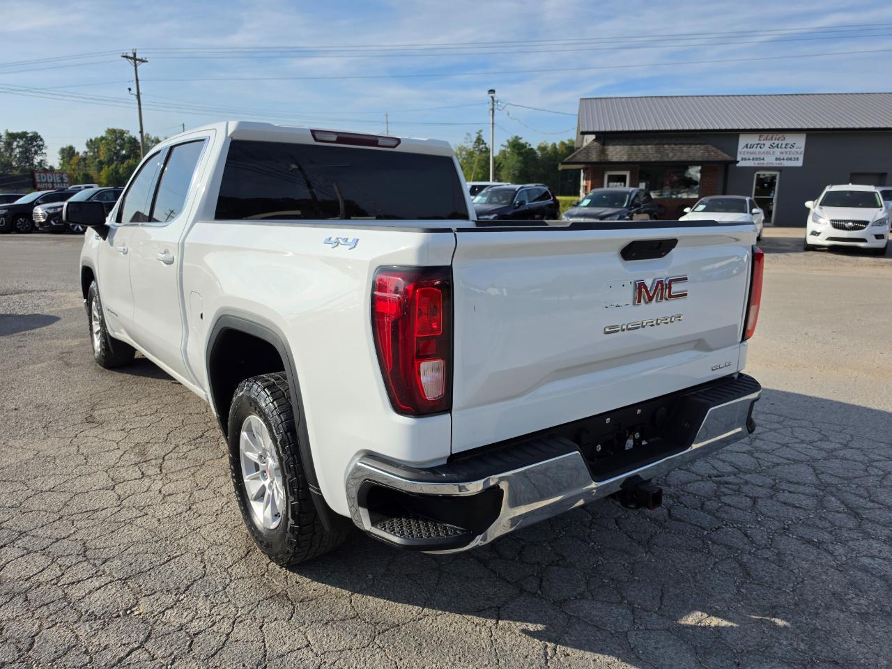 GMC Sierra 1500 4WD Crew Cab 147" SLE 2021