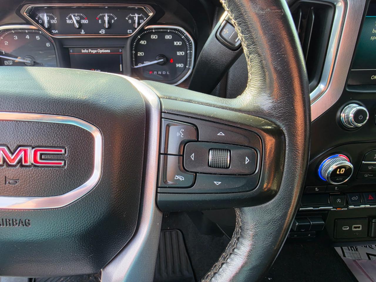 GMC Sierra 1500 4WD Crew Cab 147" SLE 2021