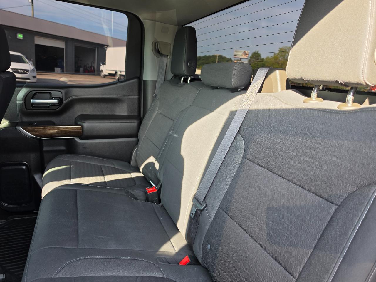 GMC Sierra 1500 4WD Crew Cab 147" SLE 2021