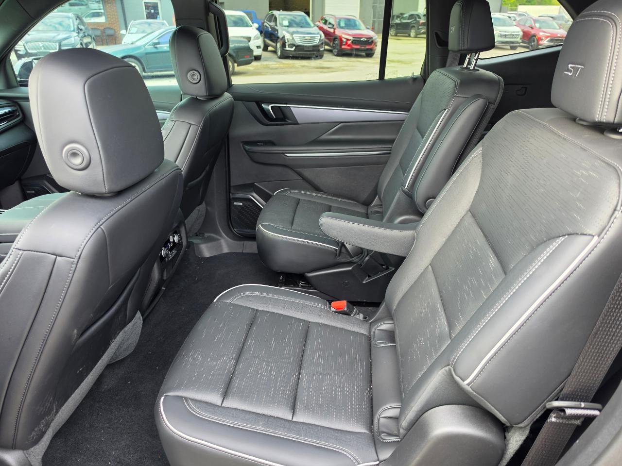 Buick Enclave 4dr Sport Touring 2025