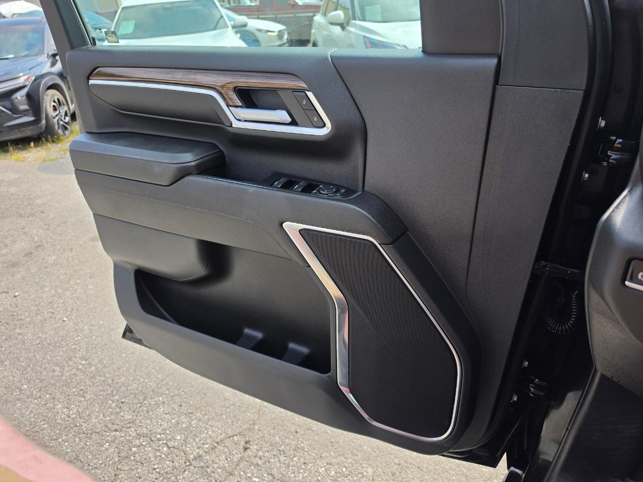 Chevrolet Silverado 3500HD 4WD Crew Cab 159" LT 2024