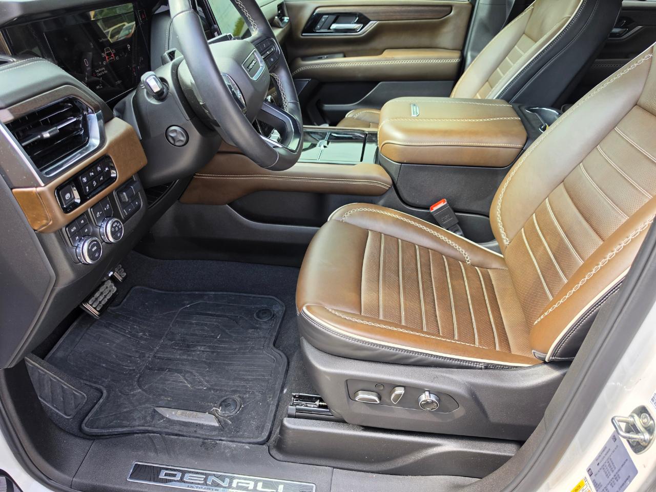 GMC Yukon 4WD 4dr Denali Ultimate 2025
