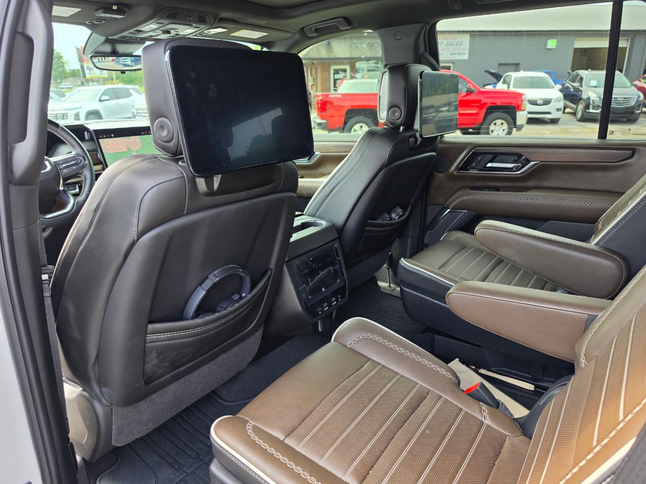 GMC Yukon 4WD 4dr Denali Ultimate 2025