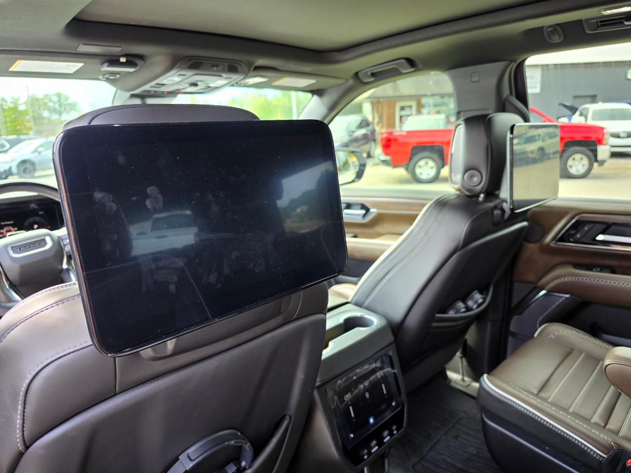 GMC Yukon 4WD 4dr Denali Ultimate 2025