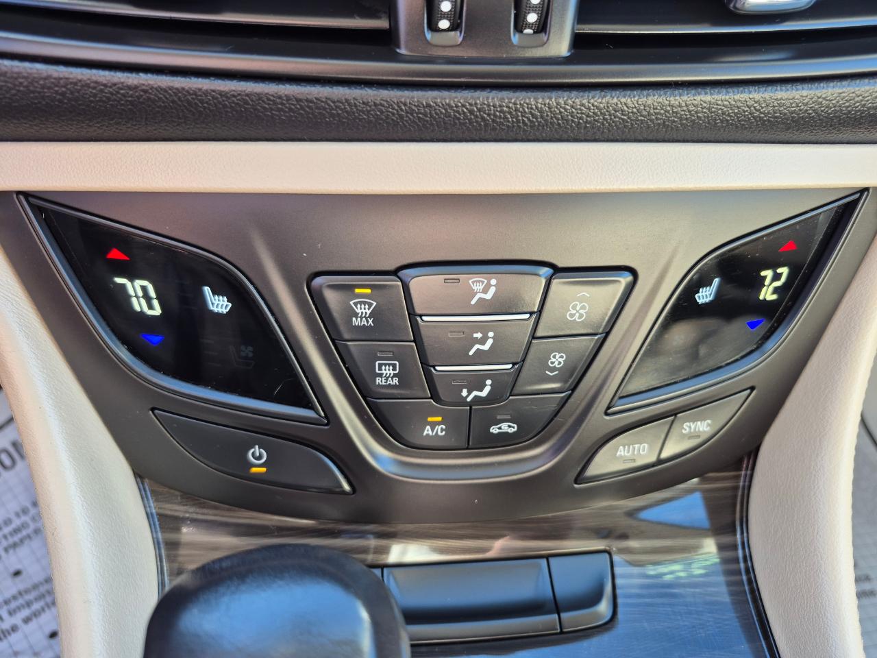 Buick Envision FWD 4dr Essence 2019
