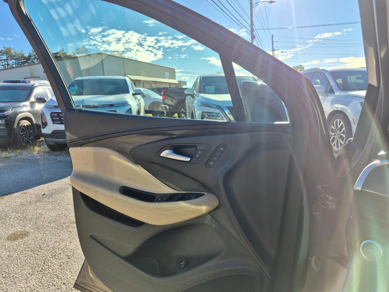 Buick Envision FWD 4dr Essence 2019