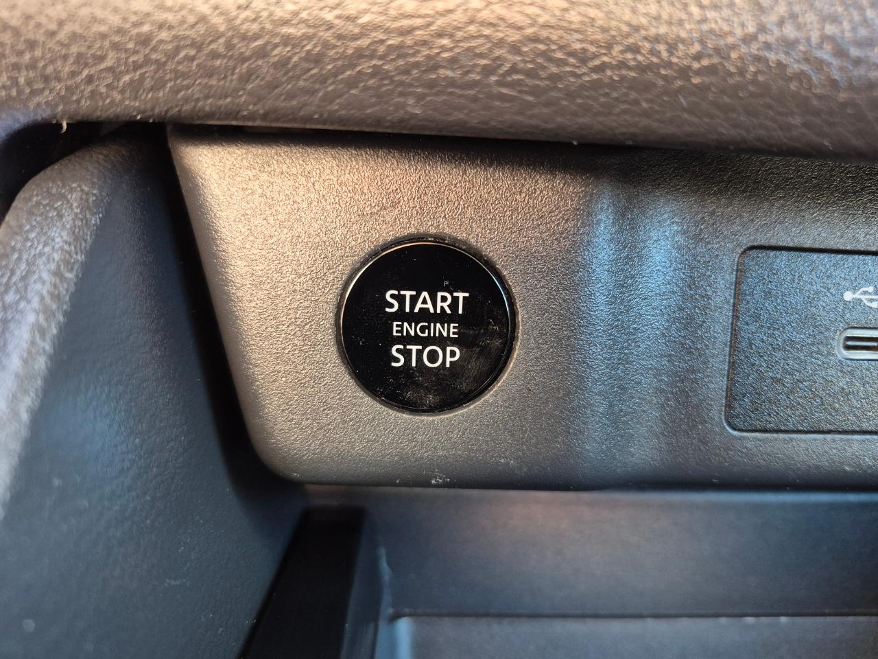 Nissan Rogue AWD SV 2024
