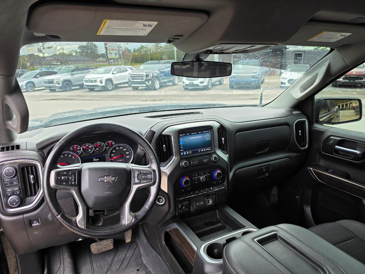 Chevrolet Silverado 1500 4WD Crew Cab 147" RST 2021