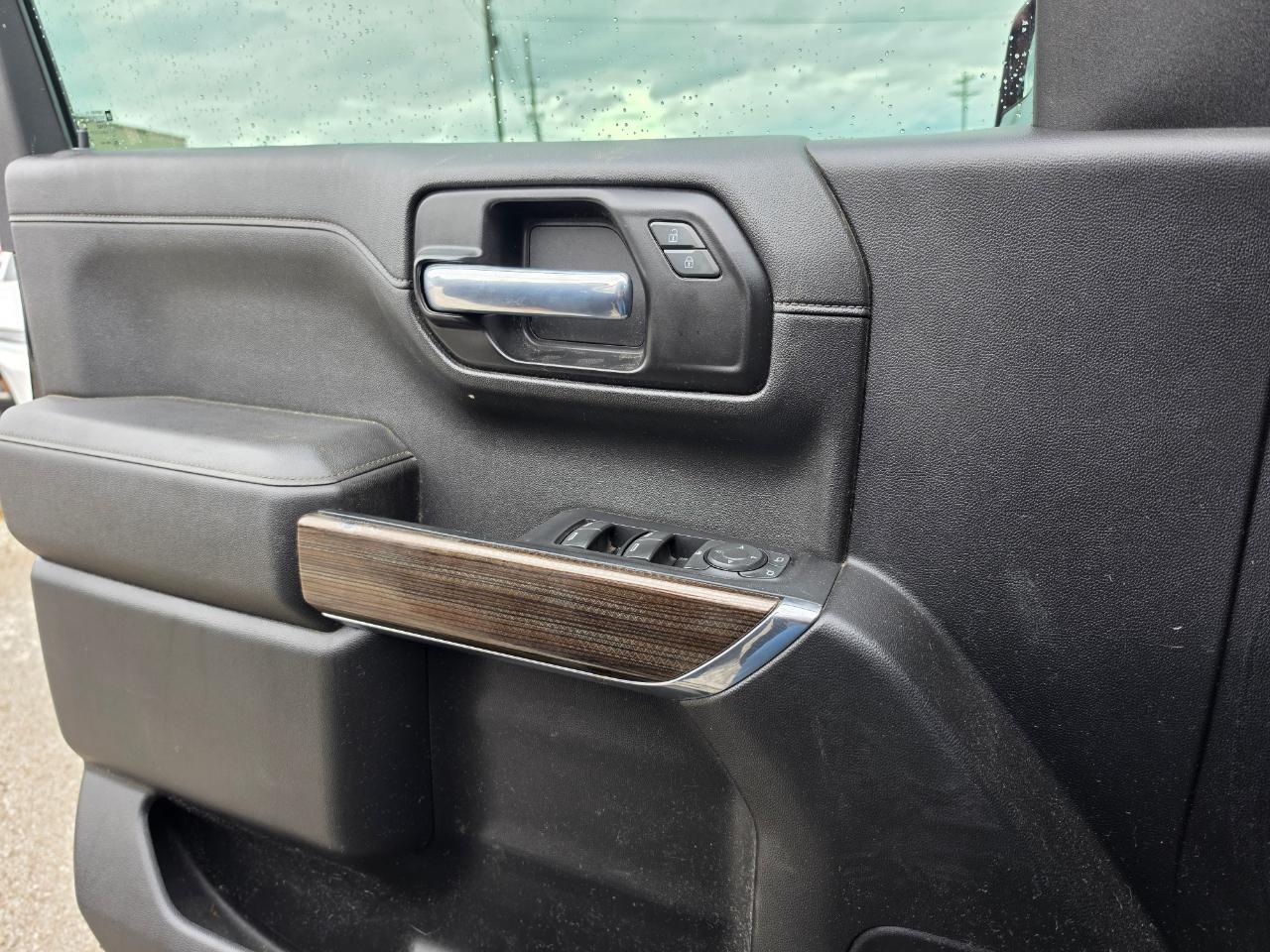 Chevrolet Silverado 1500 4WD Crew Cab 147" RST 2021