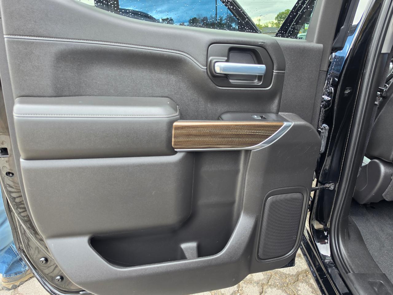 Chevrolet Silverado 1500  2021